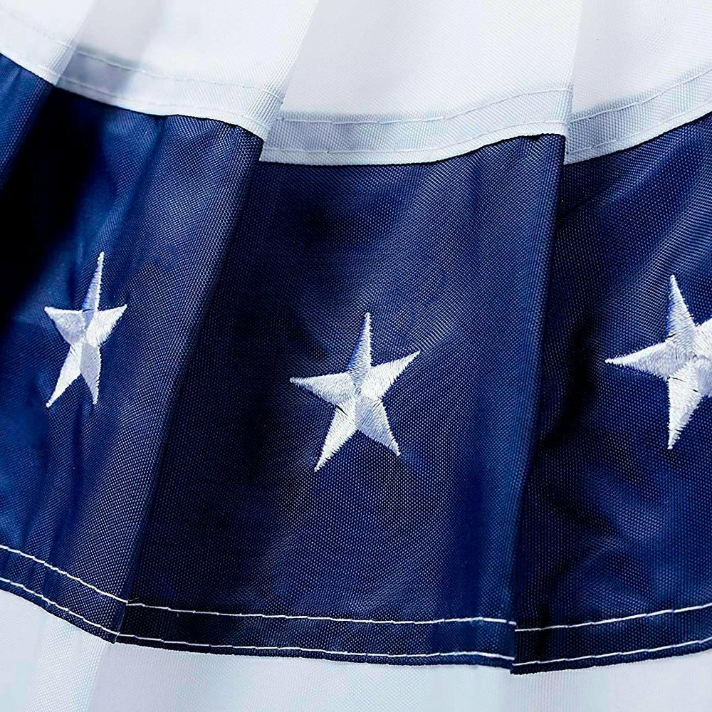 Plow & Hearth Patriotic Bunting, Medium