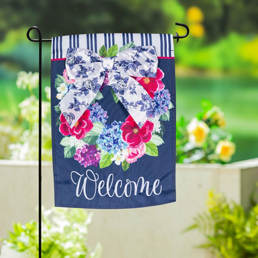 Plow & Hearth Chinoiserie Bow Floral Wreath Applique Garden Flag