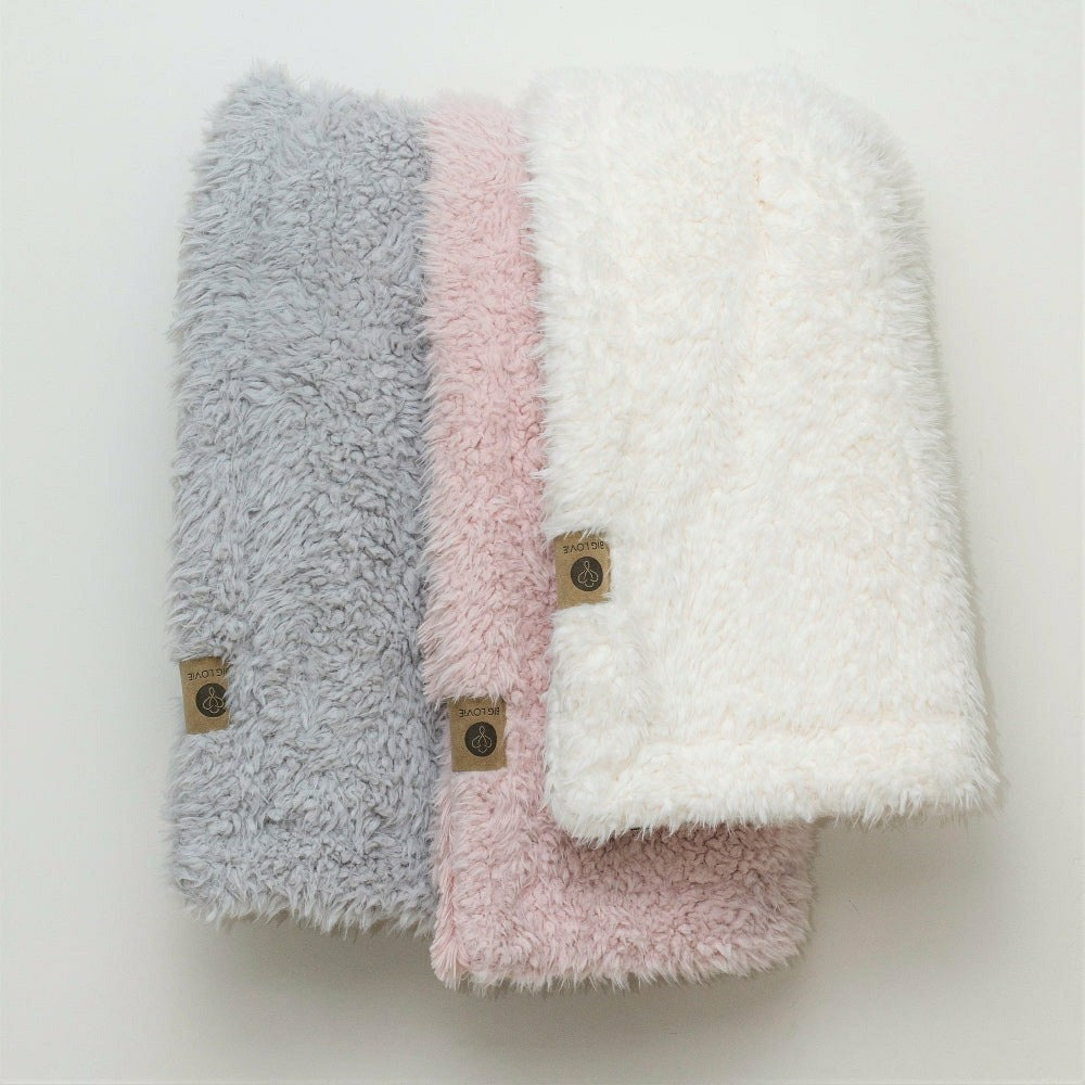 Plow & Hearth Angel Plush Blanket, 48” x 72”, Silver Cloud