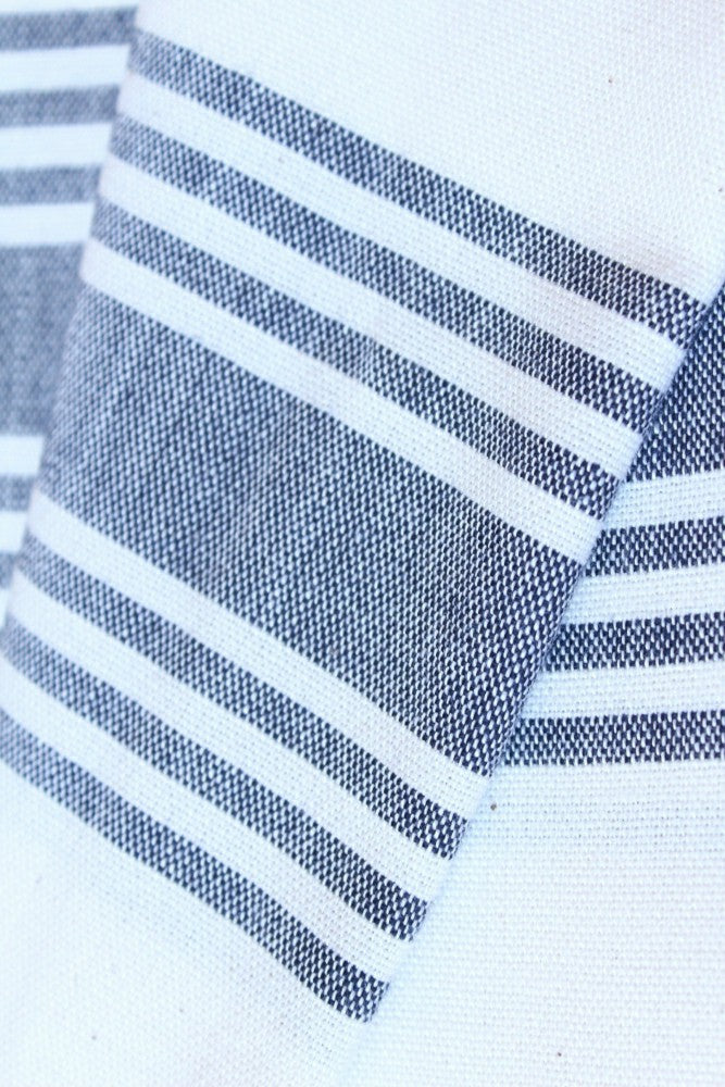 Plow & Hearth Le Boulou Towel - White