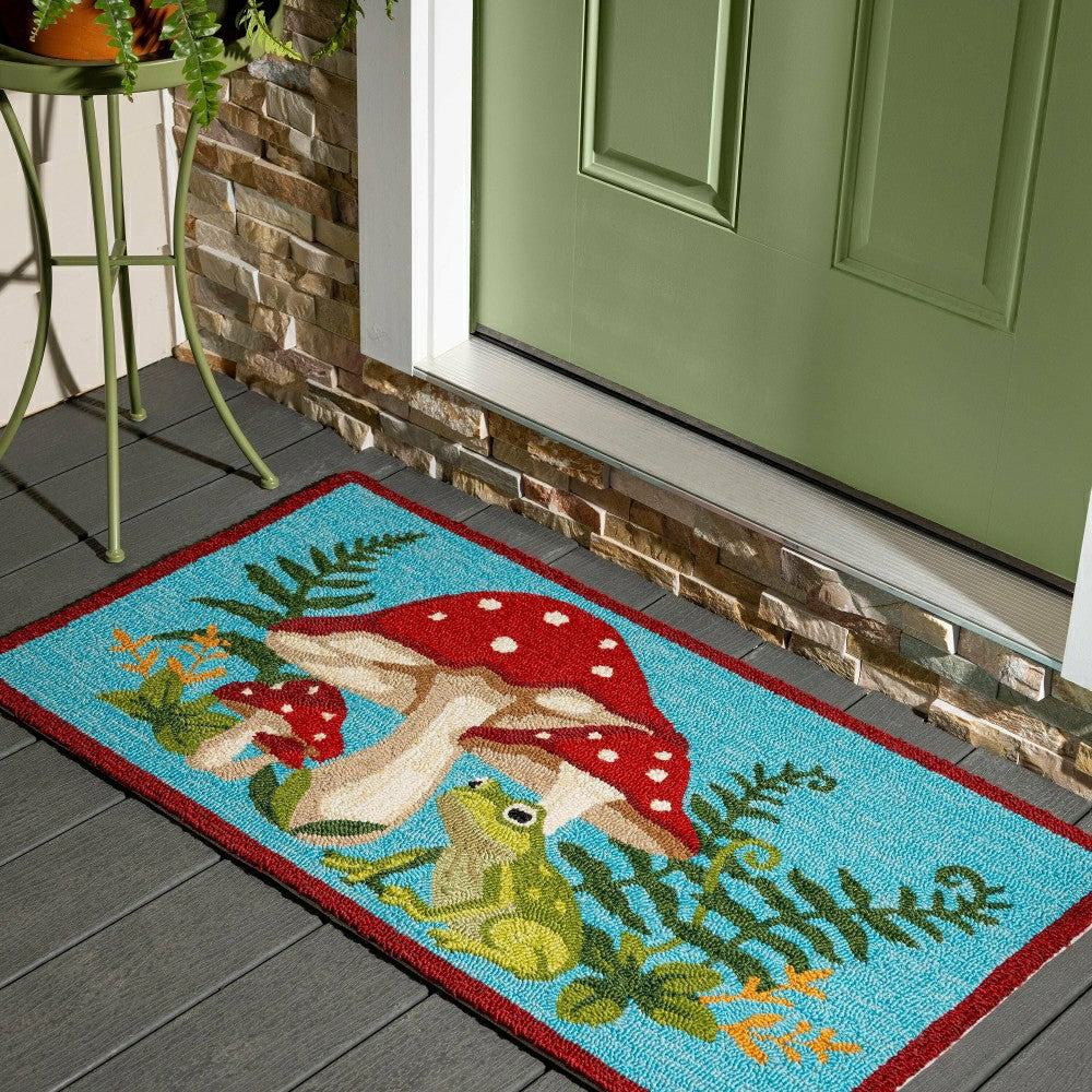 Plow & Hearth Indoor/Outdoor Hooked Polypropylene Mushroom Umbrella Accent Rug 24"x4