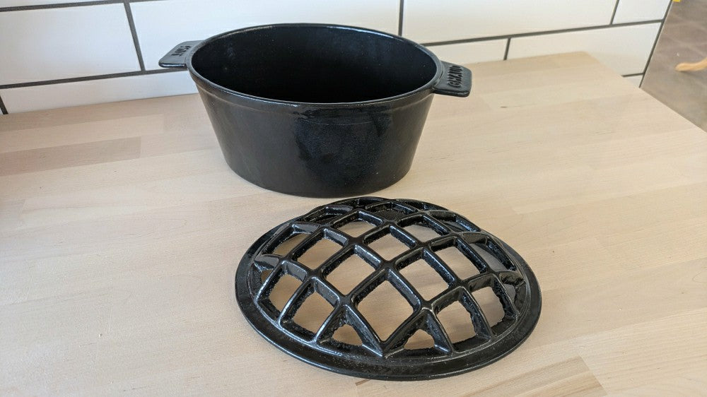 Plow & Hearth 2.5 QT. Cast Iron Lattice Wood Stove Steamer