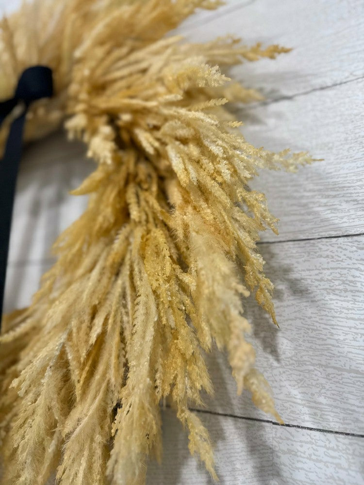 Plow & Hearth Boho Pampas Wreath