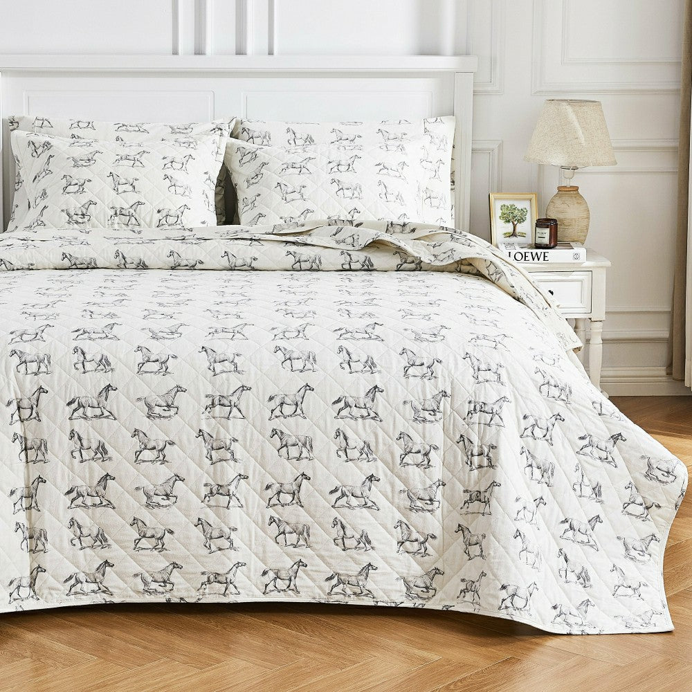 Plow & Hearth Horses Cotton Flannel Quilt Set
