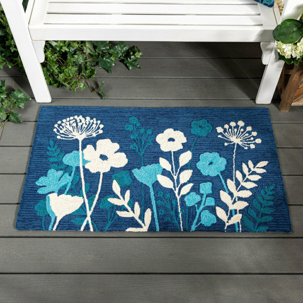 Plow & Hearth VivaStyle Gilded Meadow Indoor/Outdoor Hooked Rug, 24"x42"