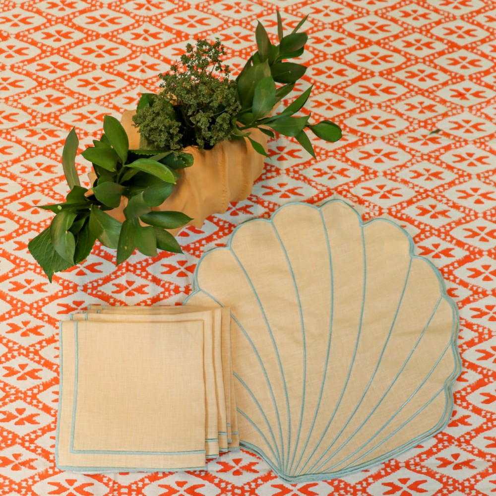 Plow & Hearth Isabella Cove Tablecloth