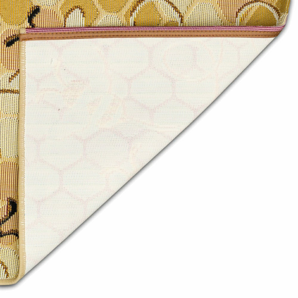 Plow & Hearth Esencia Bee Free Indoor/Outdoor Rug