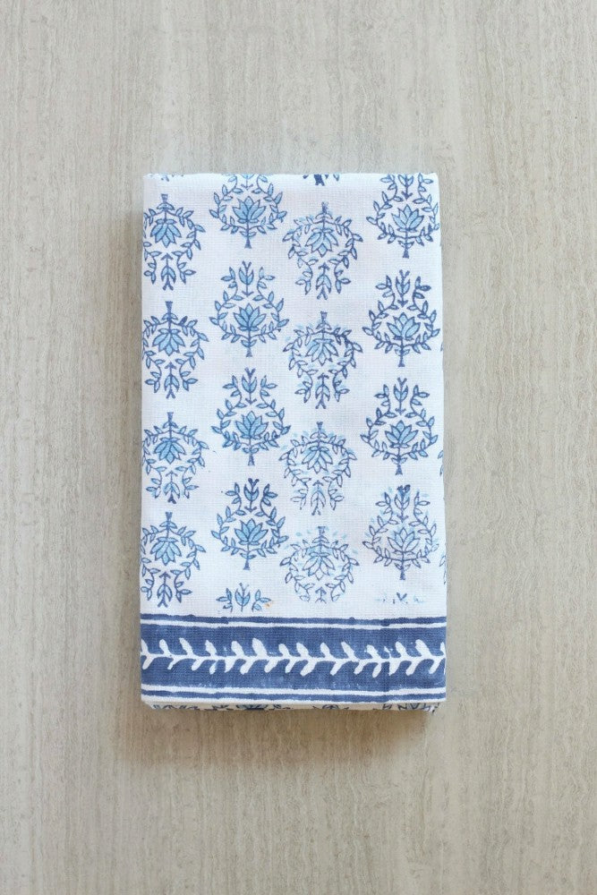Plow & Hearth Table Runner - Lotus, Uniform Blue & Navy