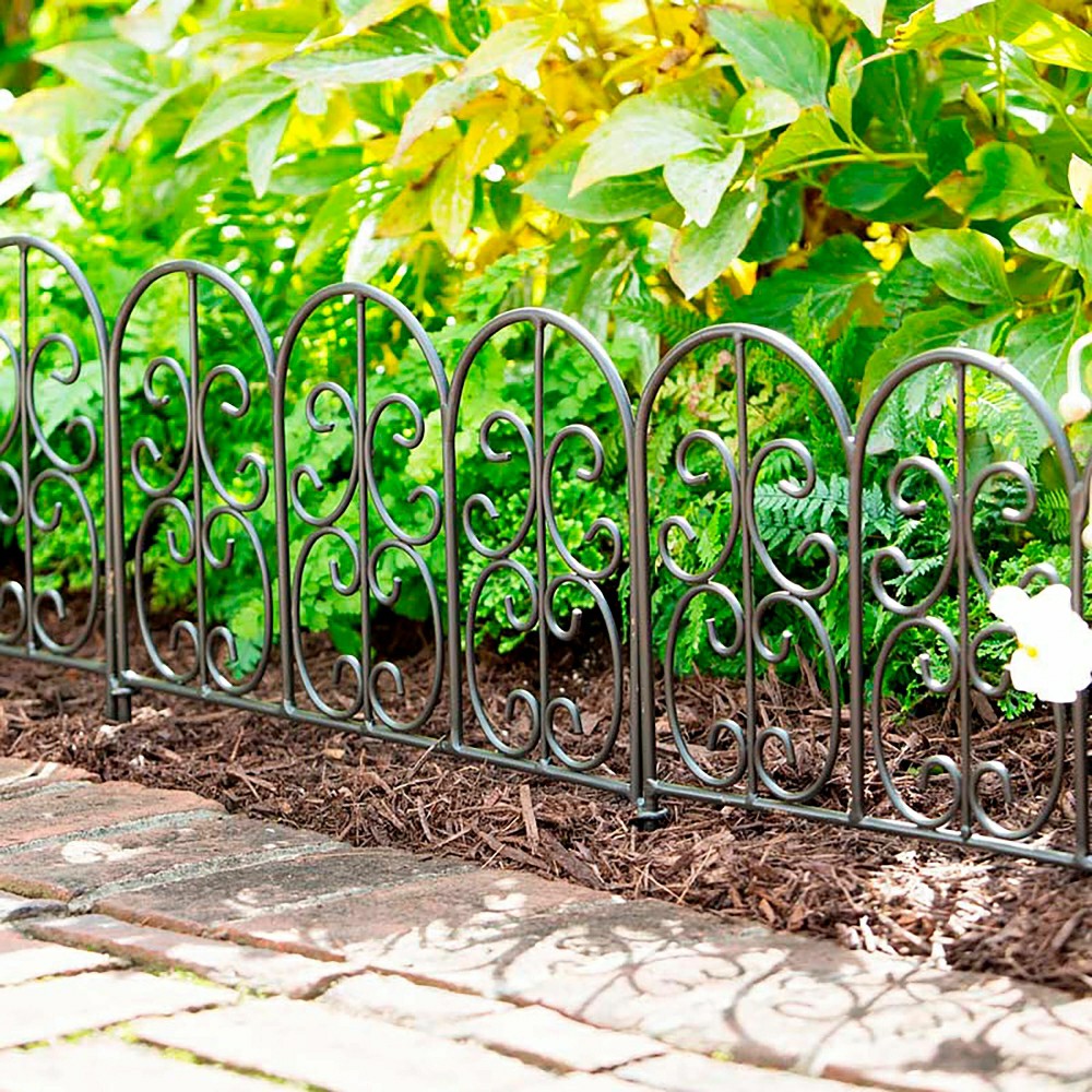 Plow & Hearth Montebello Iron Garden Edging