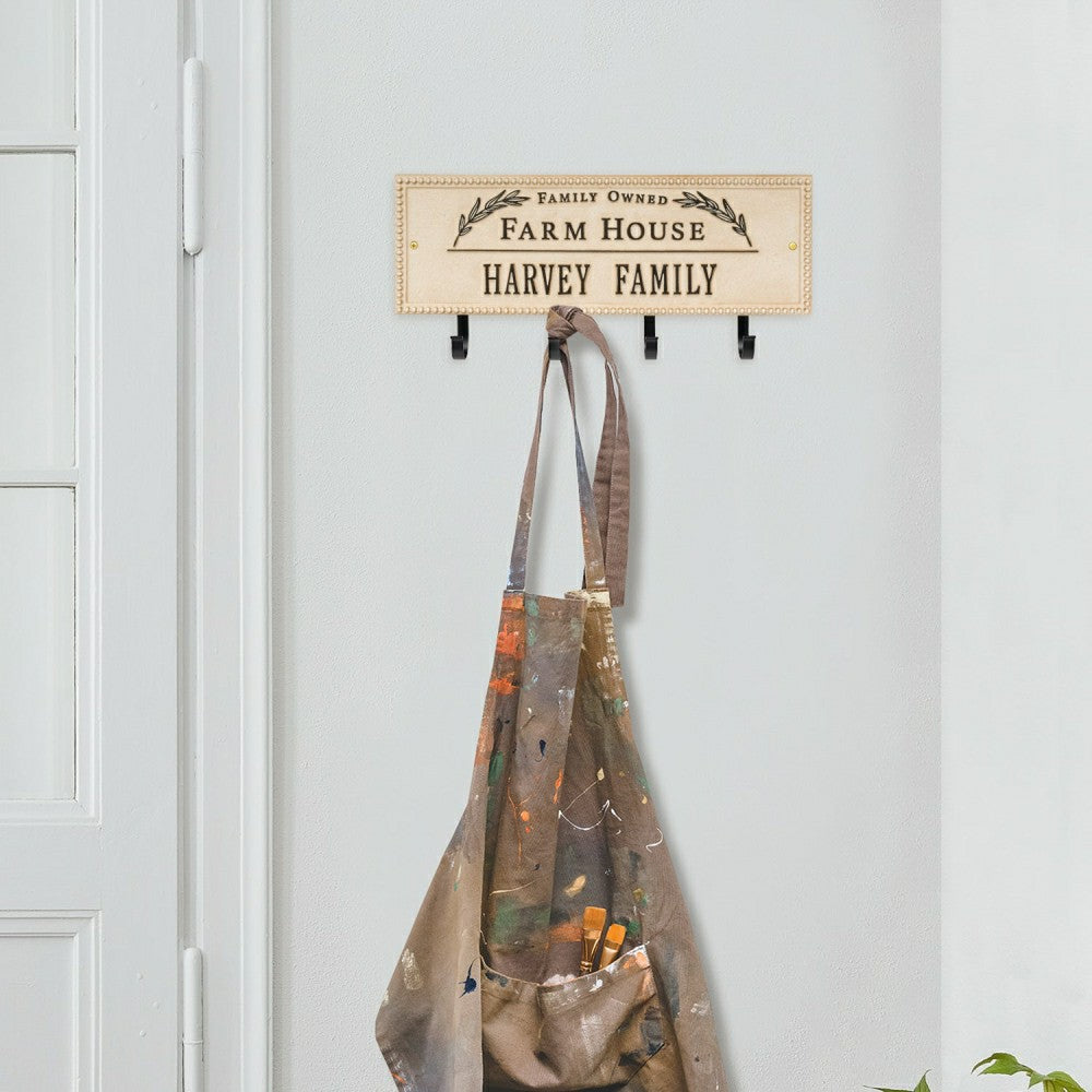 Plow & Hearth Farm House Beaded Rectangle Personalized Hook Plaque, Black/Gold