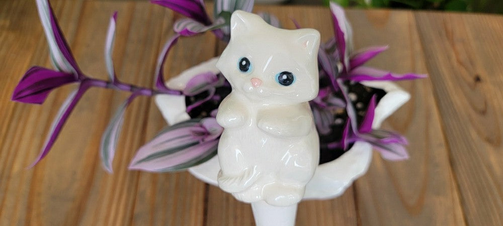 Plow & Hearth Cat Watering Spike