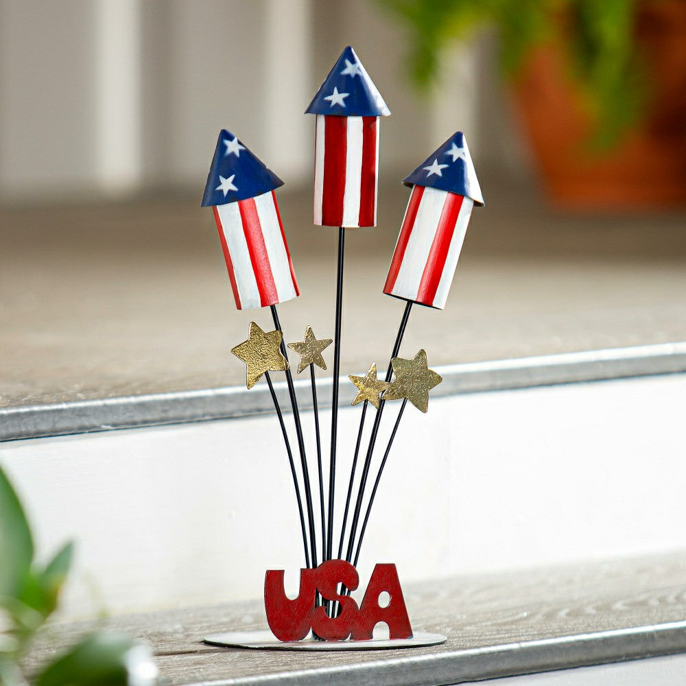 Plow & Hearth Petite Patriotic Rocket Metal Garden Statue