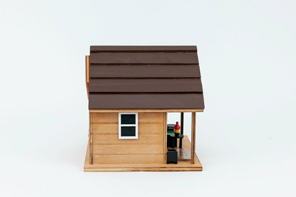Plow & Hearth Man Cave Bird House
