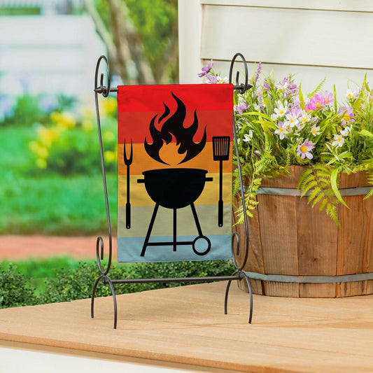 Plow & Hearth Gradient Grill Burlap Garden Flag