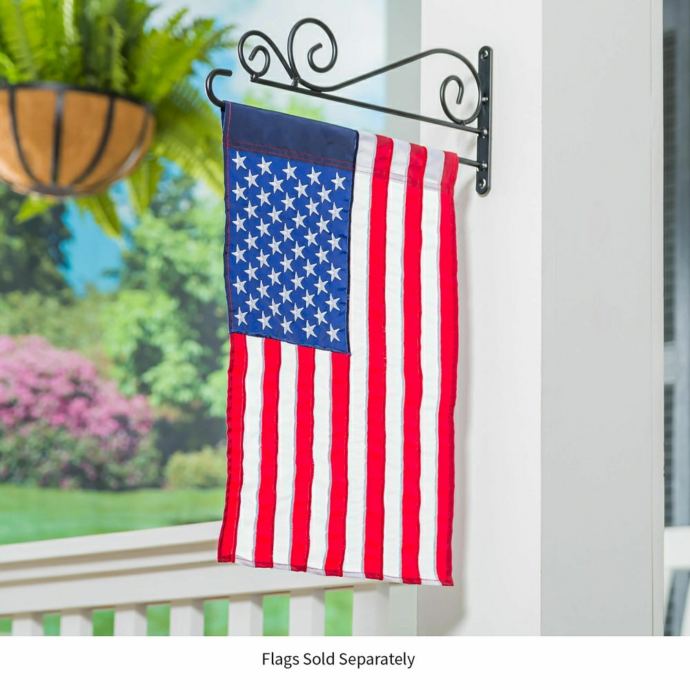 Plow & Hearth Swirl Wall-Mount Garden Flag Hanger