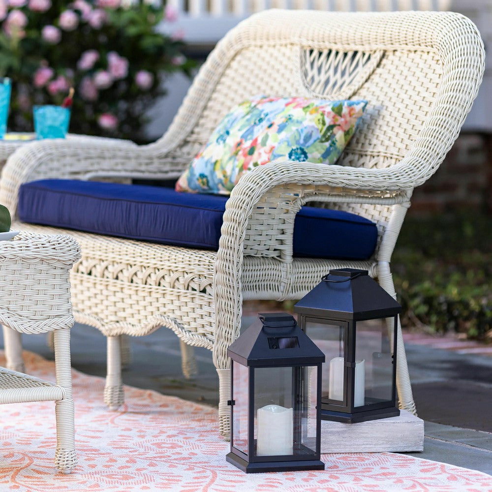 Plow & Hearth Prospect Hill Wicker Settee