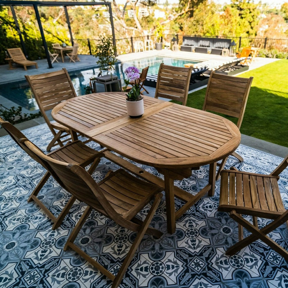 Plow & Hearth Åre Adjustable 6-8 Person Natural Teak Outdoor Dining Table – 79″-118″