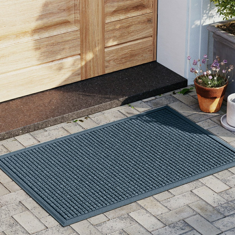 Plow & Hearth WaterHog® Indoor/Outdoor Cubes Doormat, 2' x 3'