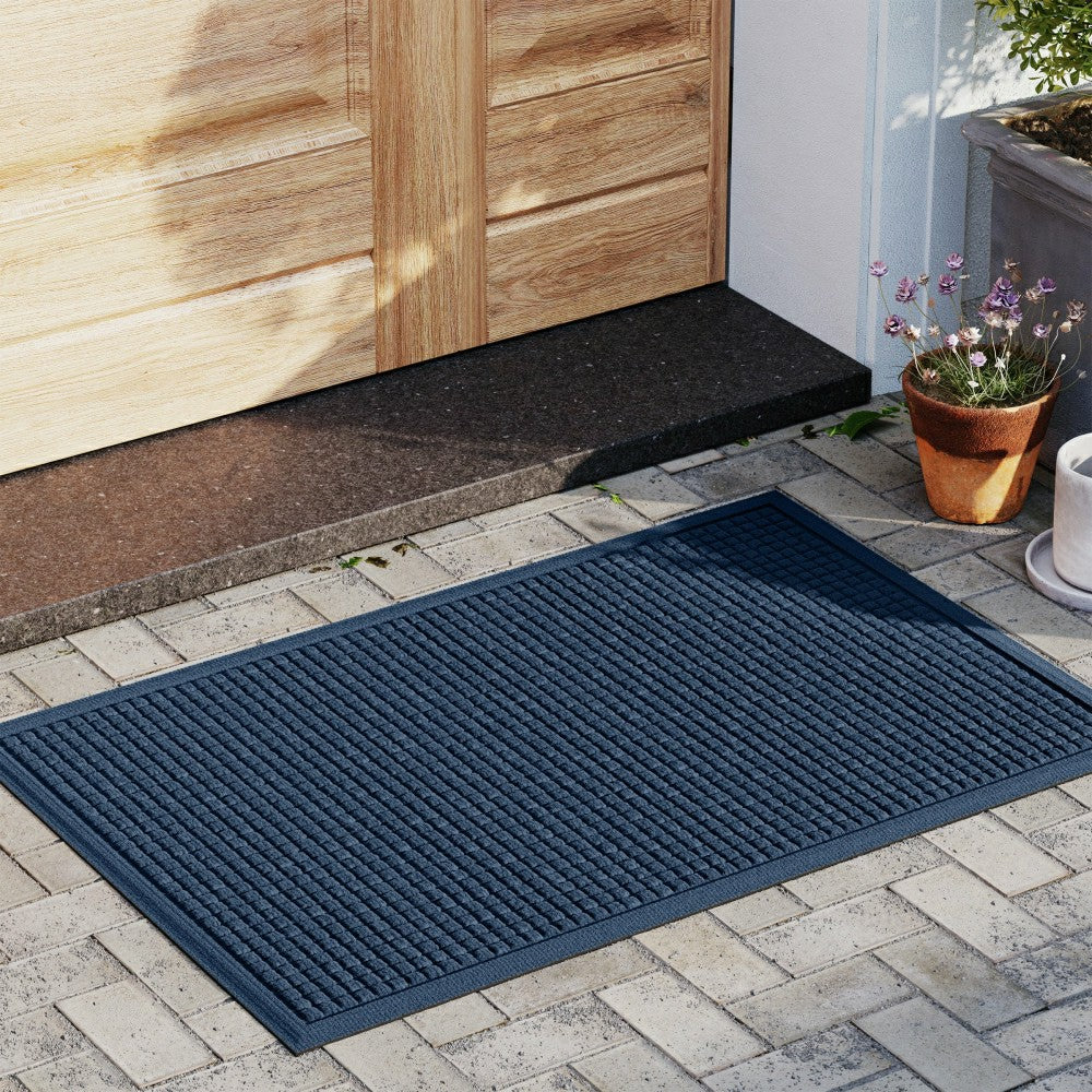 Plow & Hearth WaterHog® Indoor/Outdoor Cubes Doormat, 2' x 3'