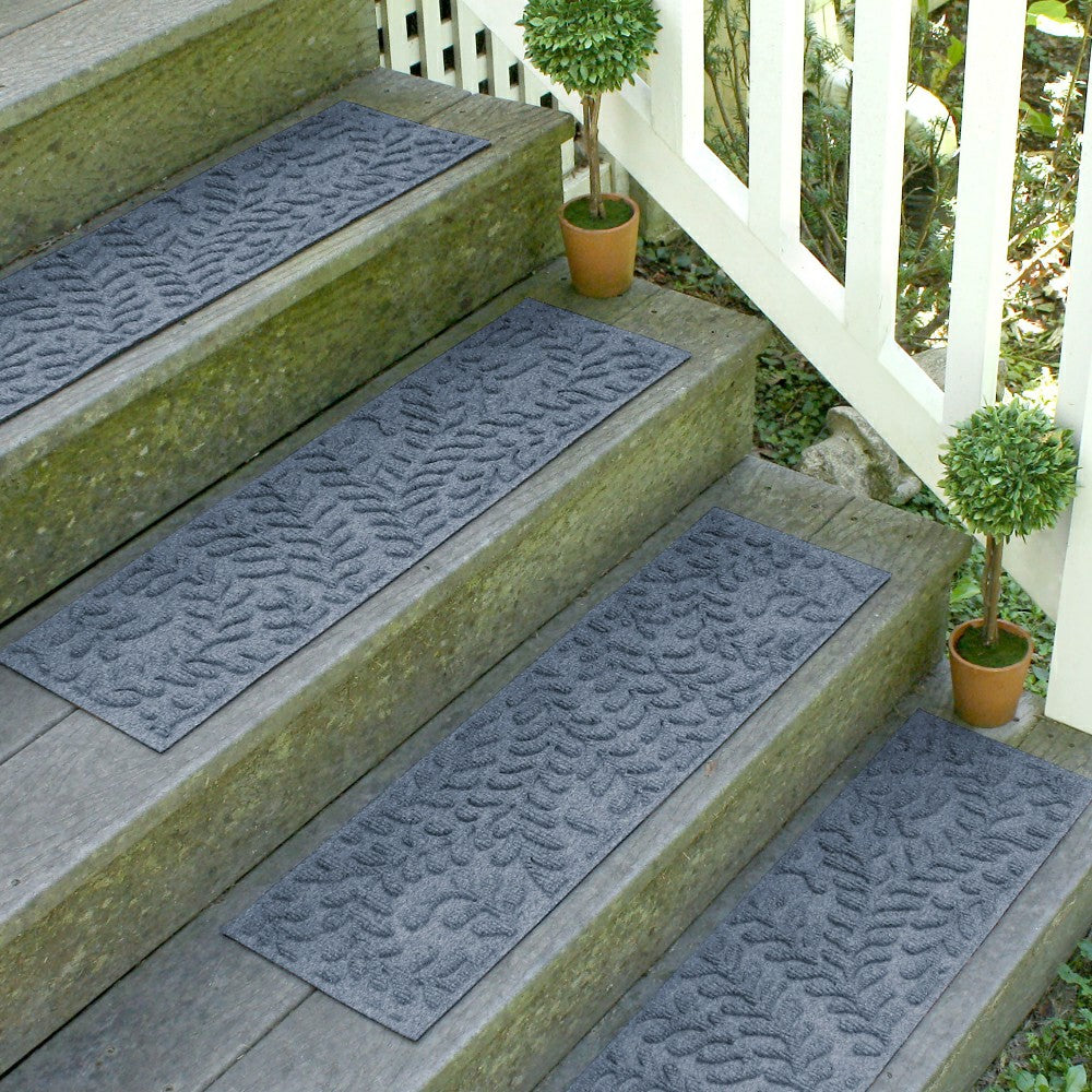 Plow & Hearth WaterHog® Leaves Stair Treads