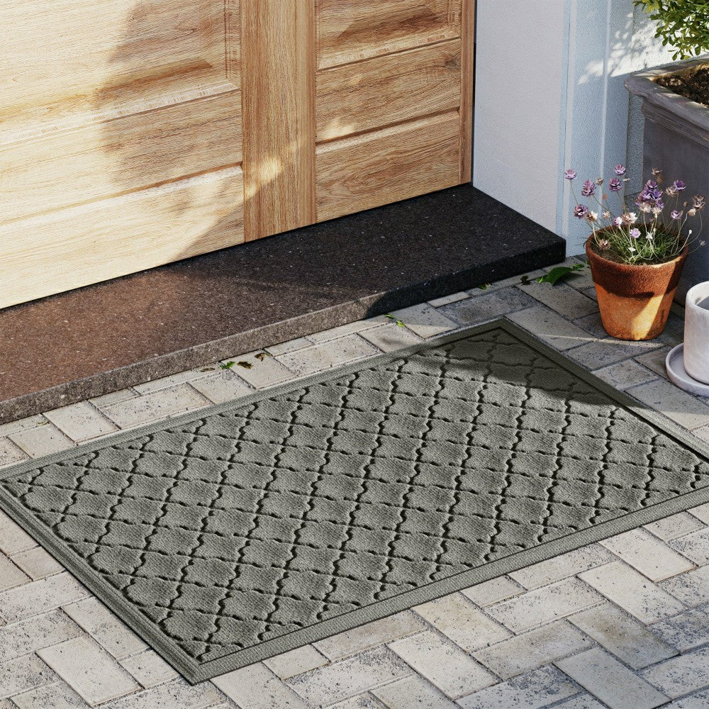 Plow & Hearth WaterHog® Indoor/Outdoor Geometric Doormat, 2' x 3'