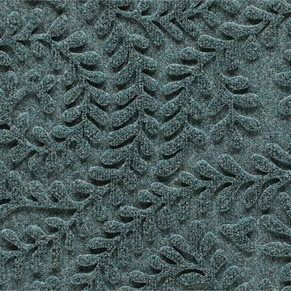 Plow & Hearth Boxwood Monogram Indoor/Outdoor Door Mat, 2'x3'
