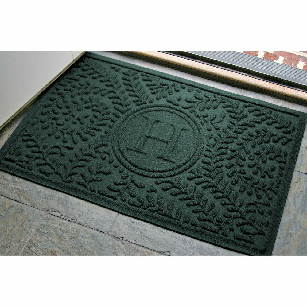 Plow & Hearth Boxwood Monogram Indoor/Outdoor Door Mat, 2'x3'