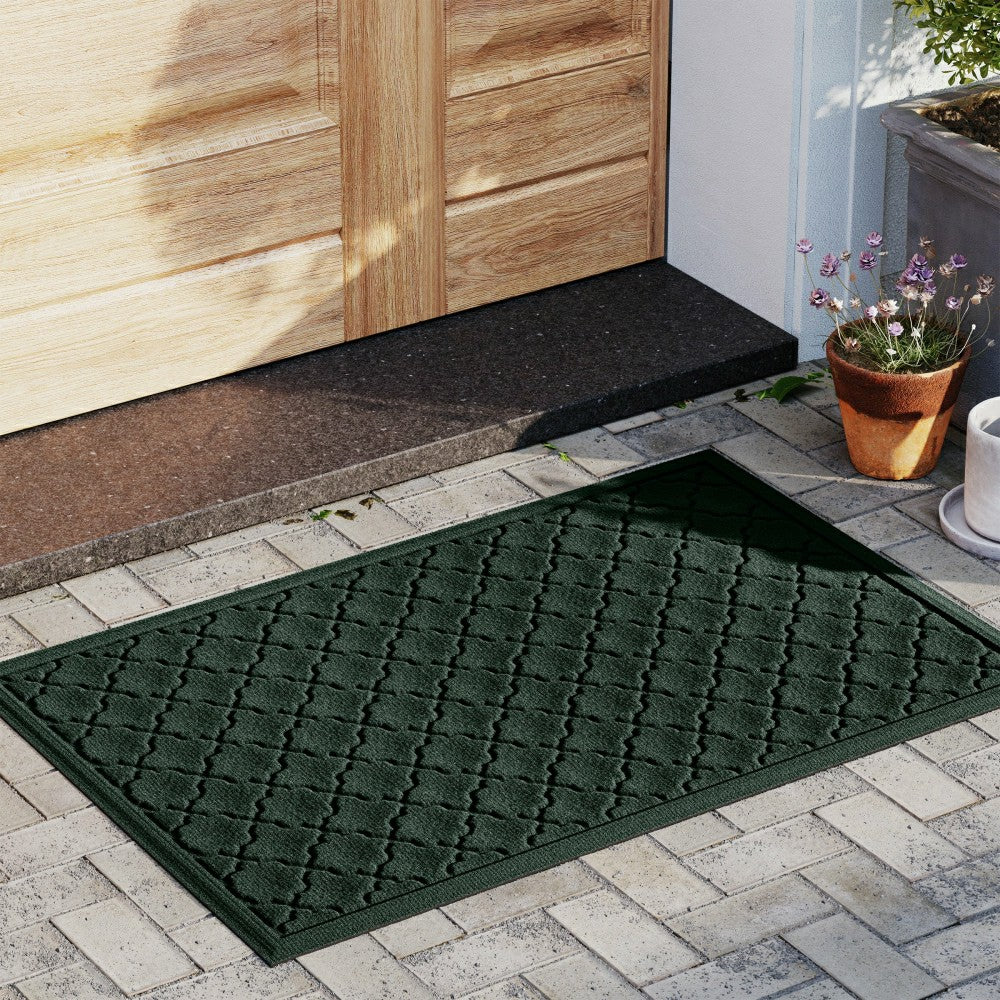 Plow & Hearth WaterHog® Indoor/Outdoor Geometric Doormat, 20" x 30"