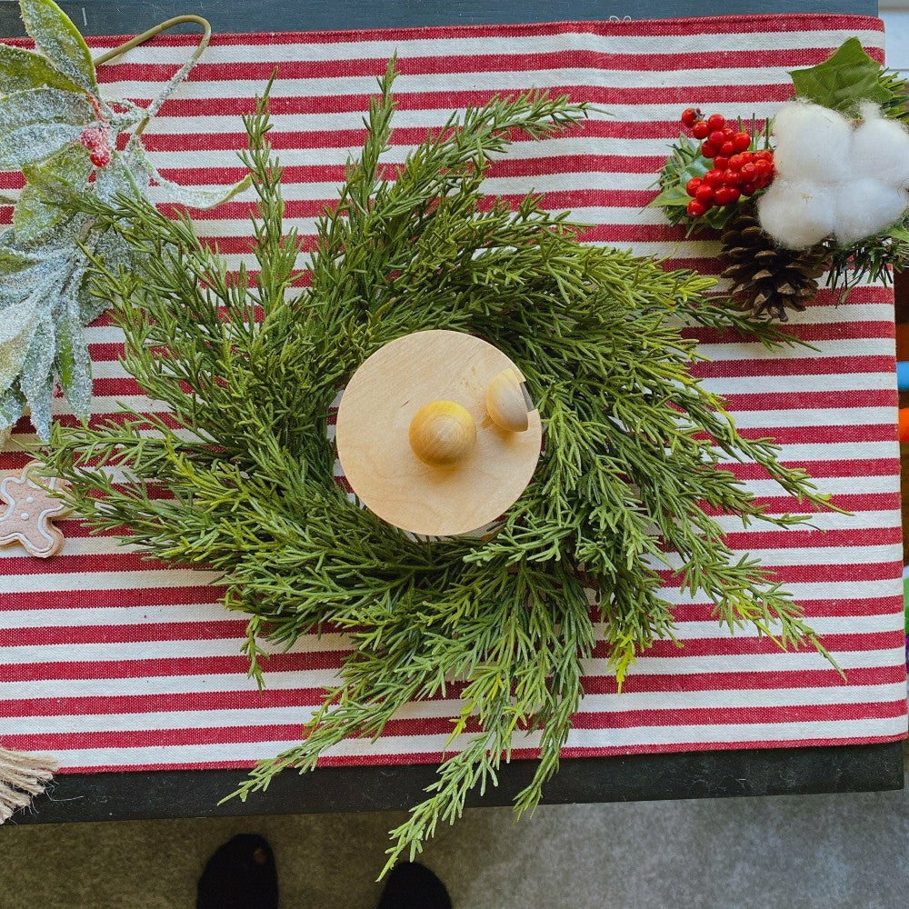 Plow & Hearth Mini Cedar Christmas Wreath