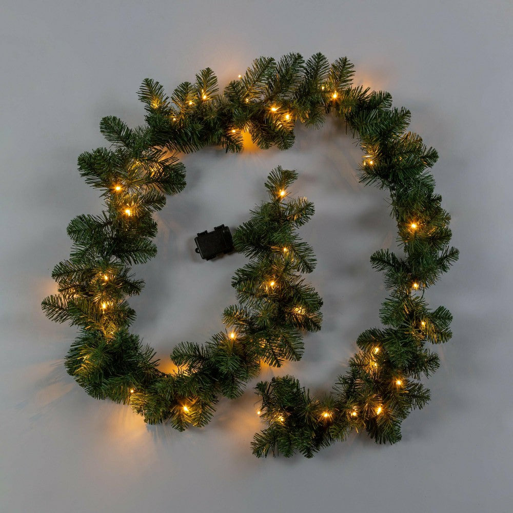 Plow & Hearth Holiday Porch-In-A-Box Lighted Montfair Pine Decorating Set