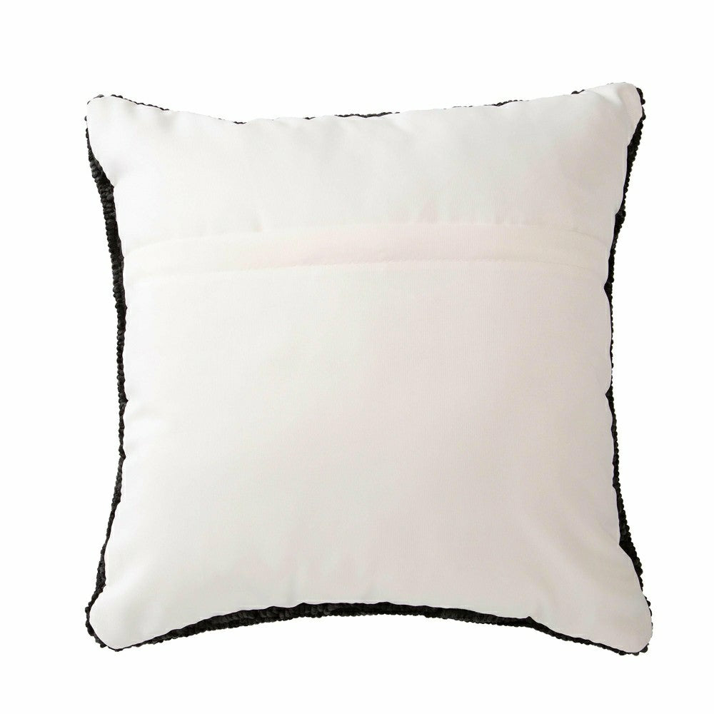Plow & Hearth Indoor/Outdoor Fresh Picked Hooked Polypropylene Throw Pillow