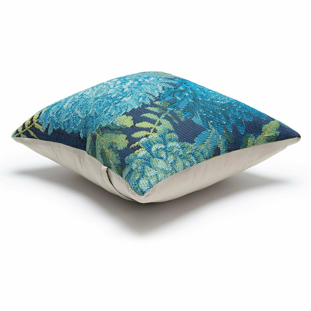 Plow & Hearth Indoor/Outdoor Chrysanthemum Polypropylene Throw Pillow