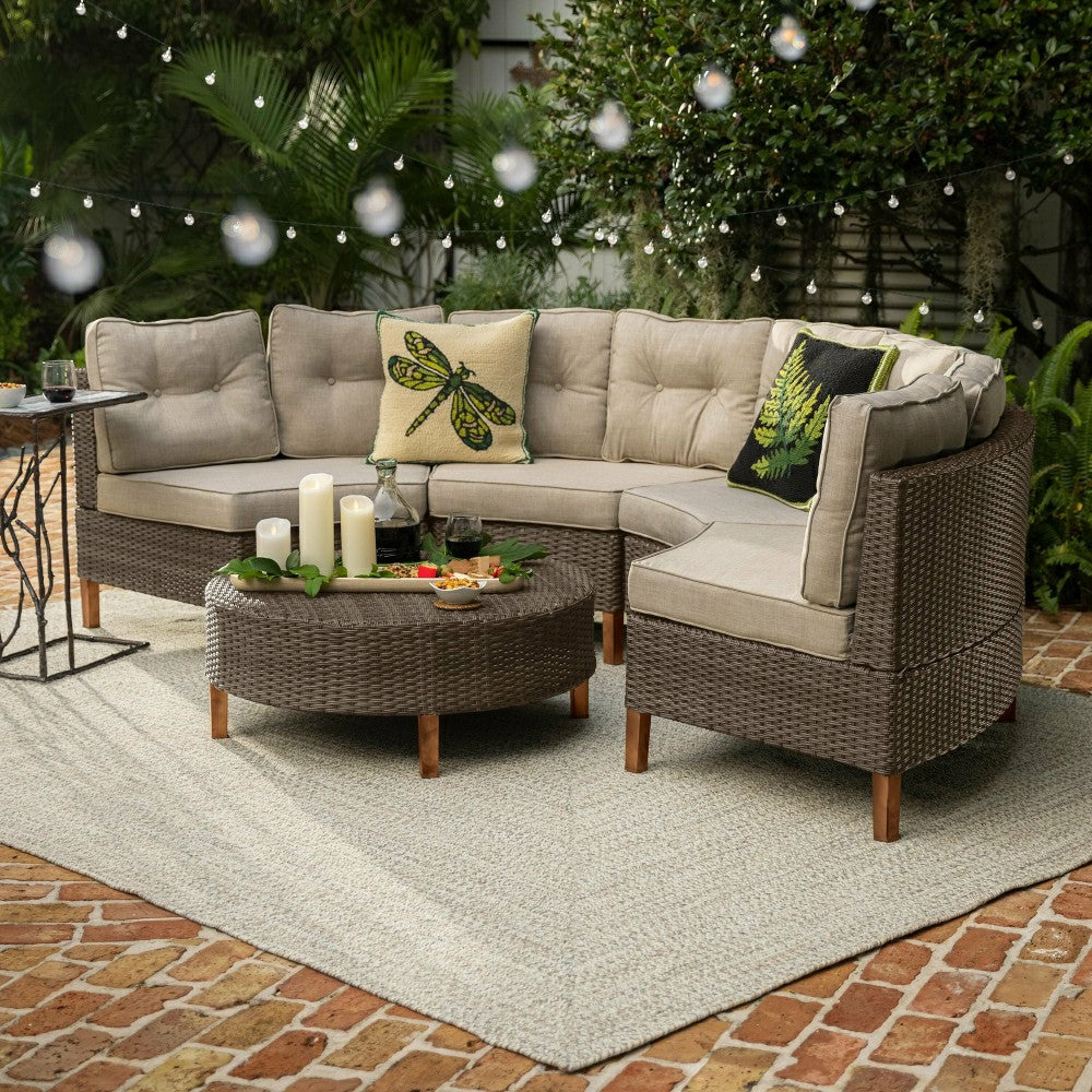 Plow & Hearth Indoor/Outdoor Fern Hooked Throw Pillow