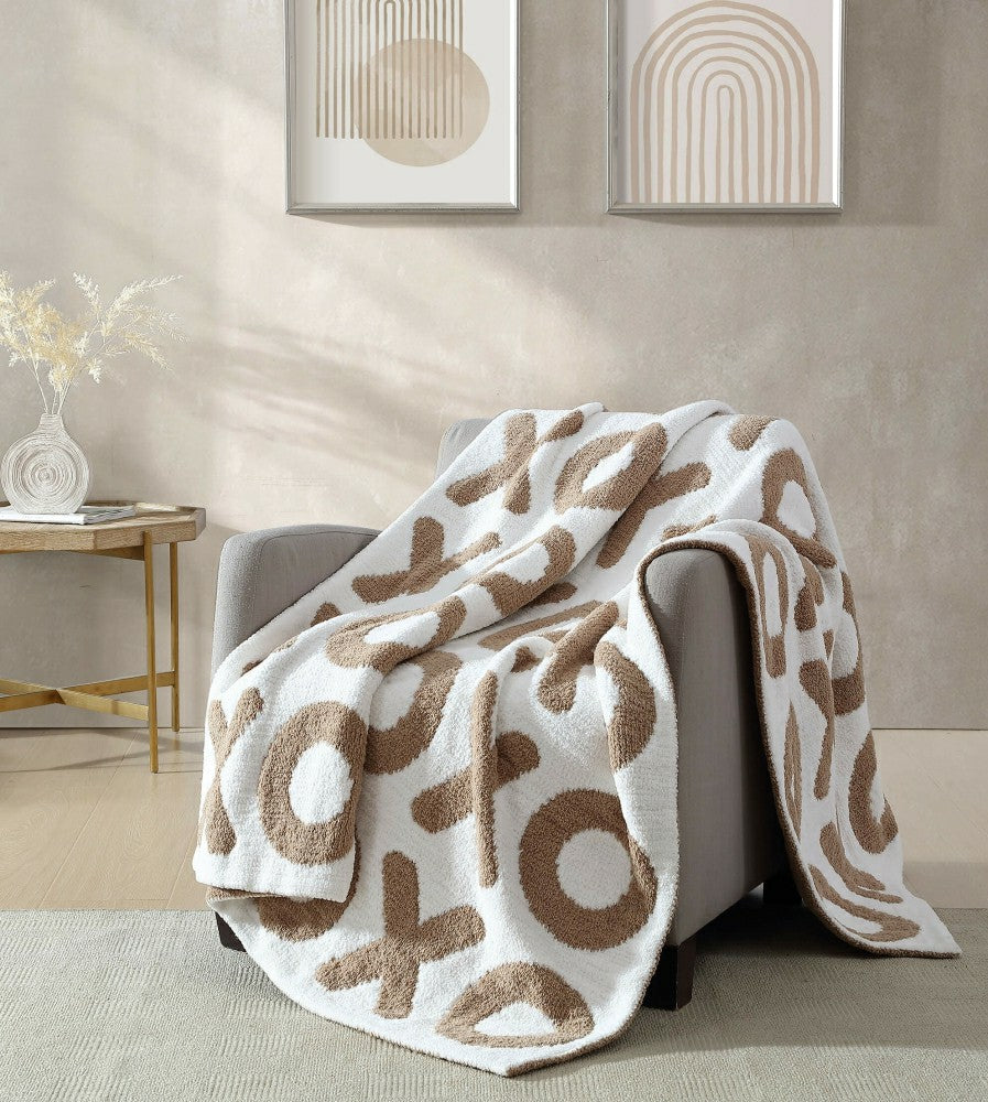 Plow & Hearth XOXO Throw Blanket