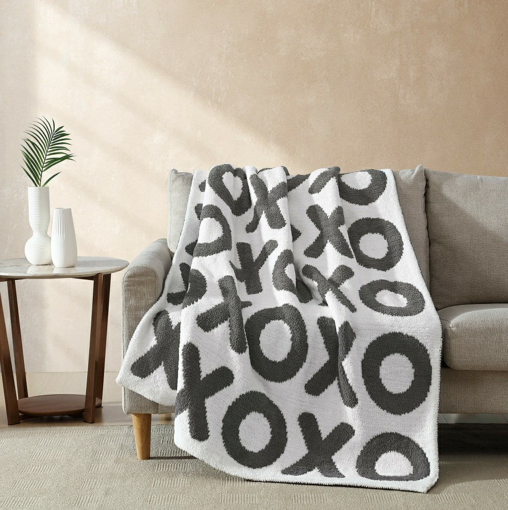 Plow & Hearth XOXO Throw Blanket
