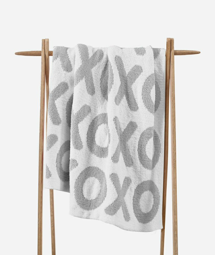 Plow & Hearth XOXO Throw Blanket
