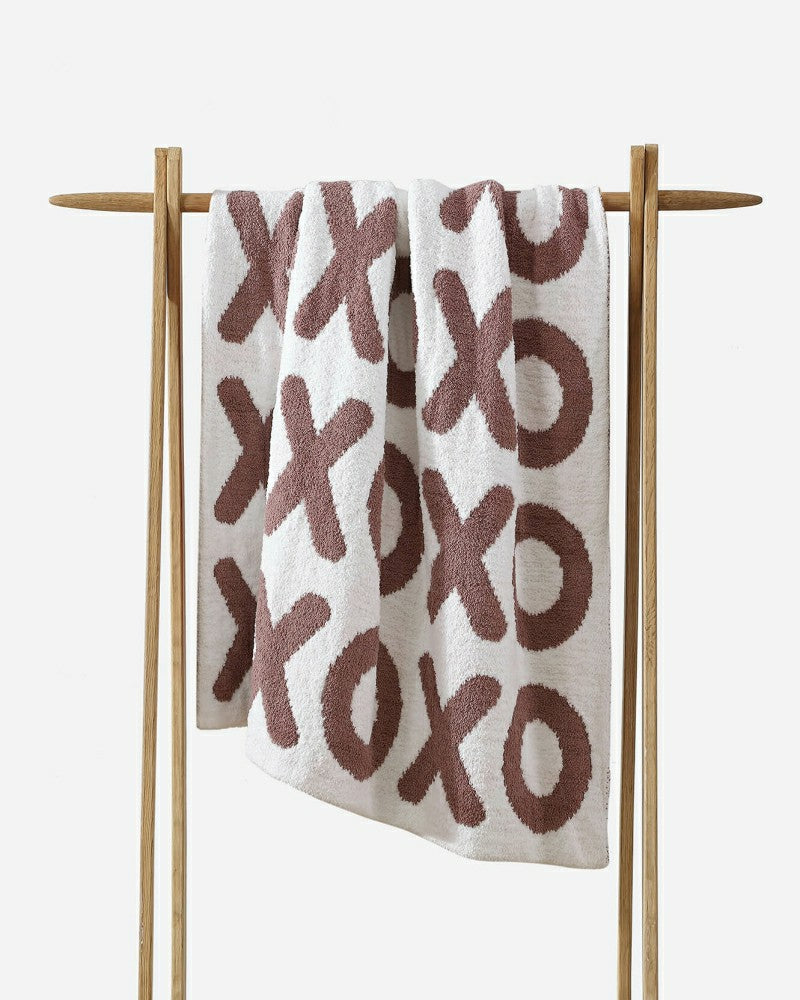 Plow & Hearth XOXO Throw Blanket