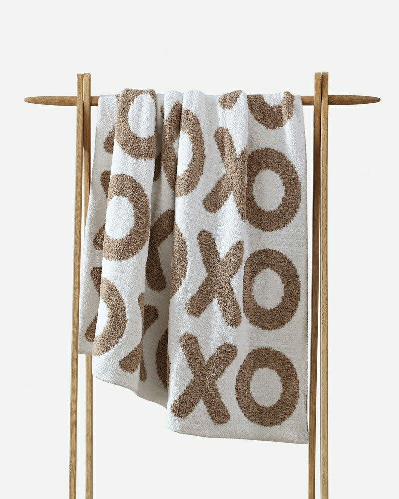 Plow & Hearth XOXO Throw Blanket