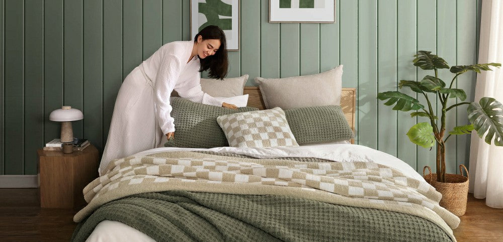 Plow & Hearth Checkerboard Throw