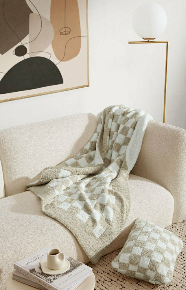 Plow & Hearth Checkerboard Throw