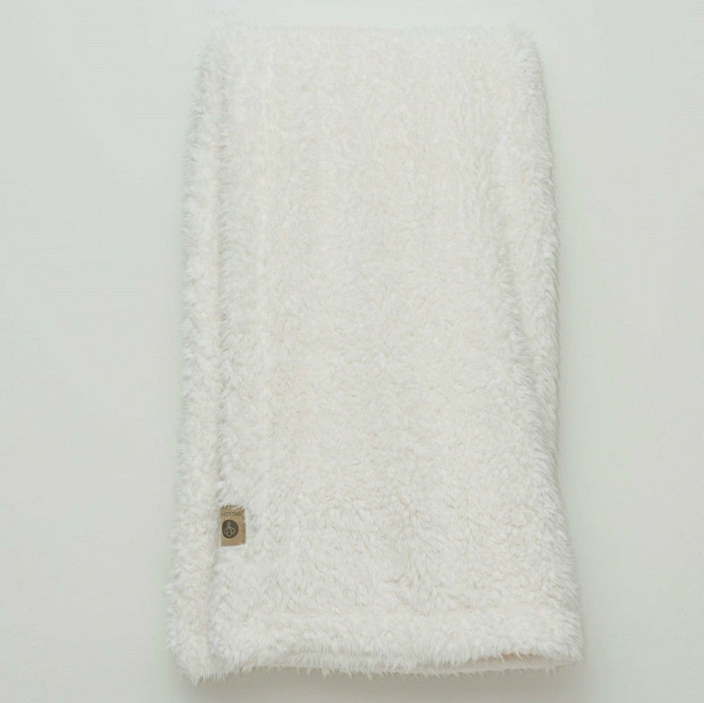 Plow & Hearth Angel Plush Blanket, 48” x 72”, Whisper White