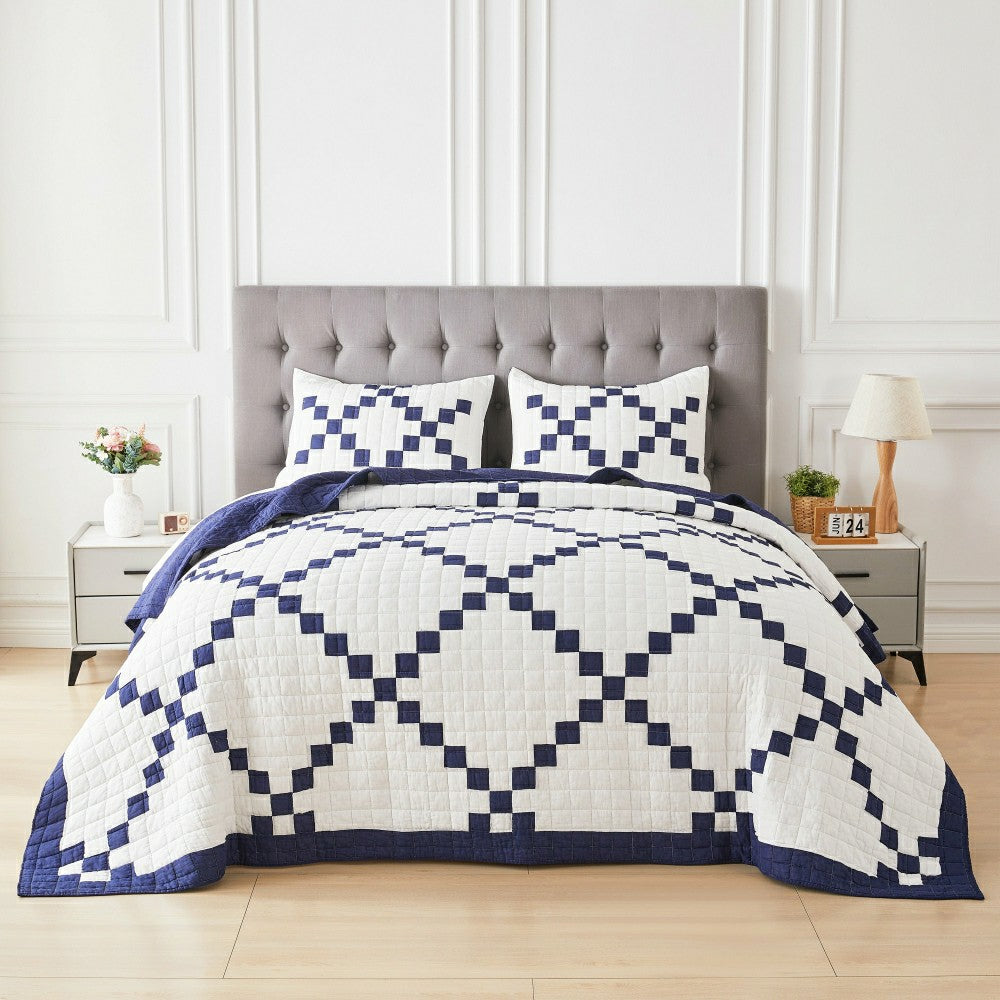 Plow & Hearth Irish Chain Patchwork Cotton Quilt Set
