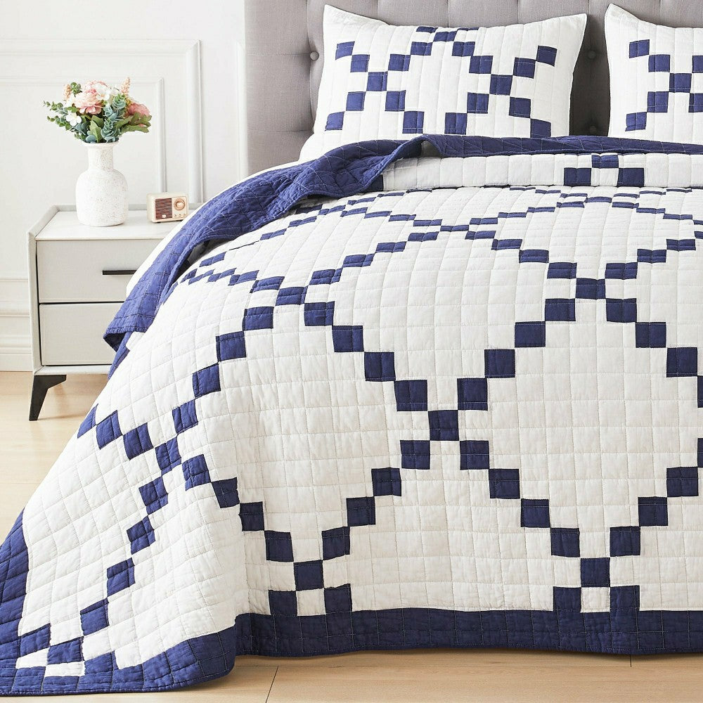 Plow & Hearth Irish Chain Patchwork Cotton Quilt Set