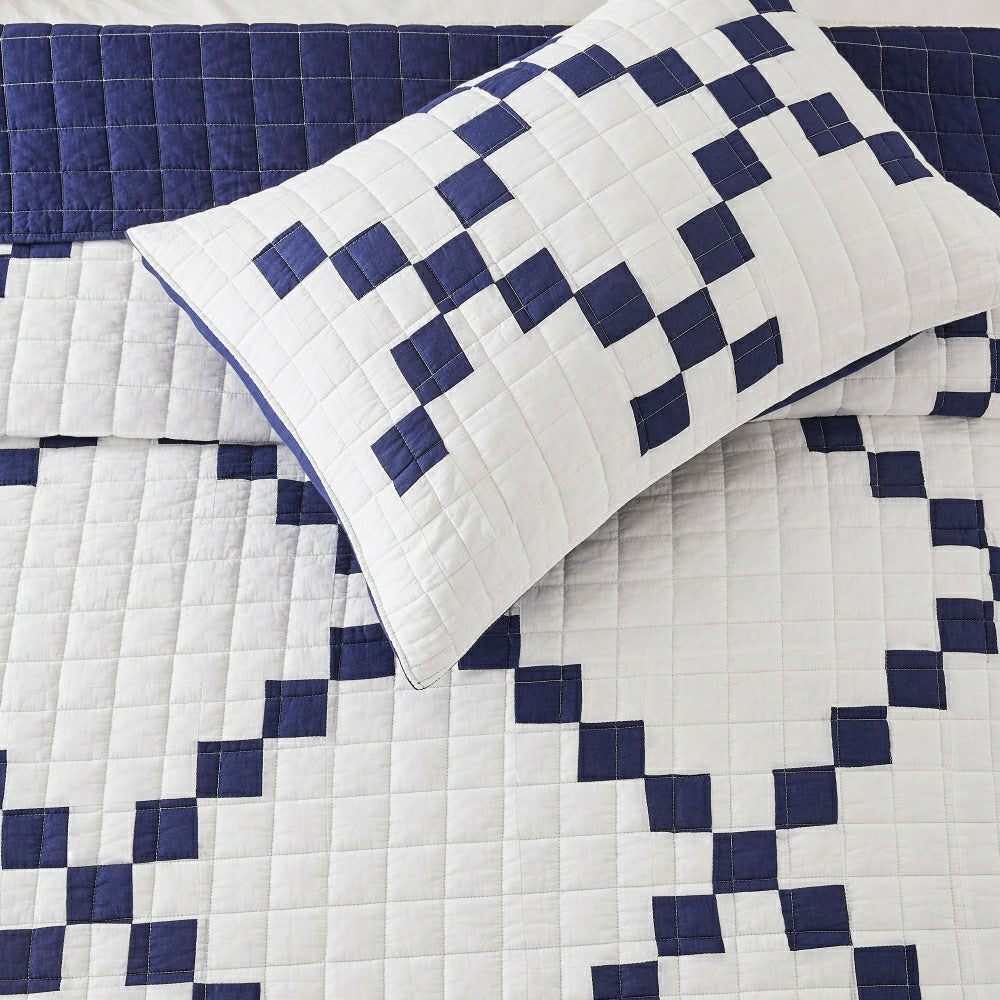 Plow & Hearth Irish Chain Patchwork Cotton Quilt Set