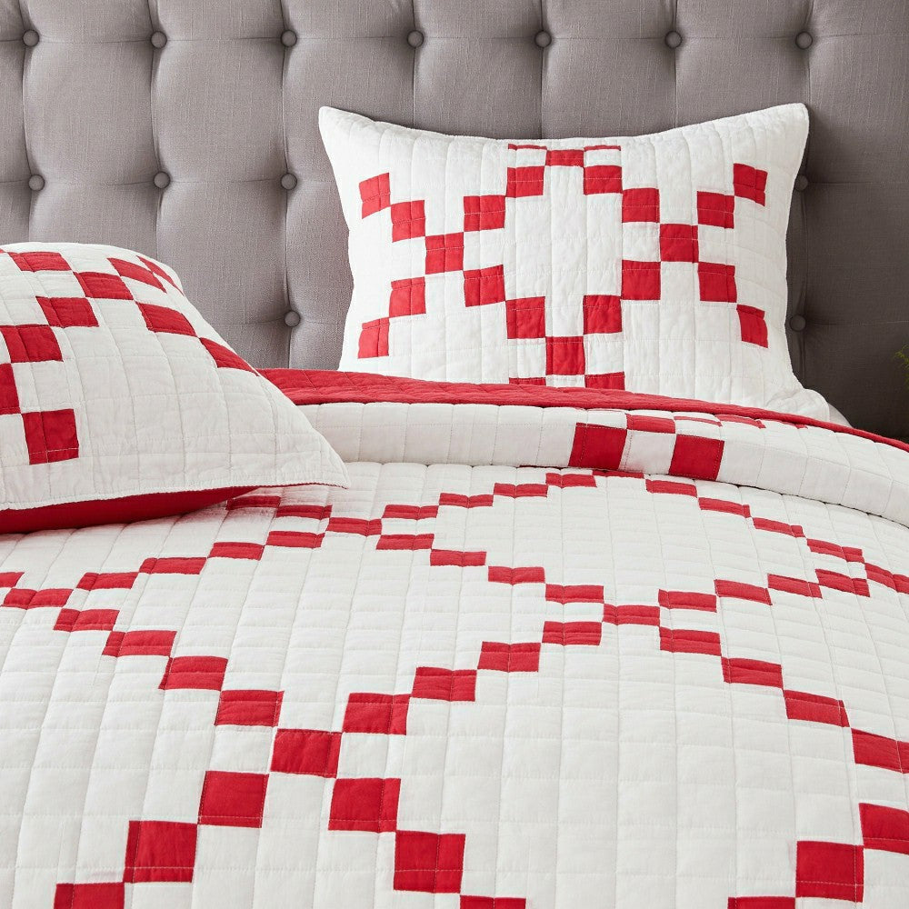 Plow & Hearth Irish Chain Patchwork Cotton Quilt Set