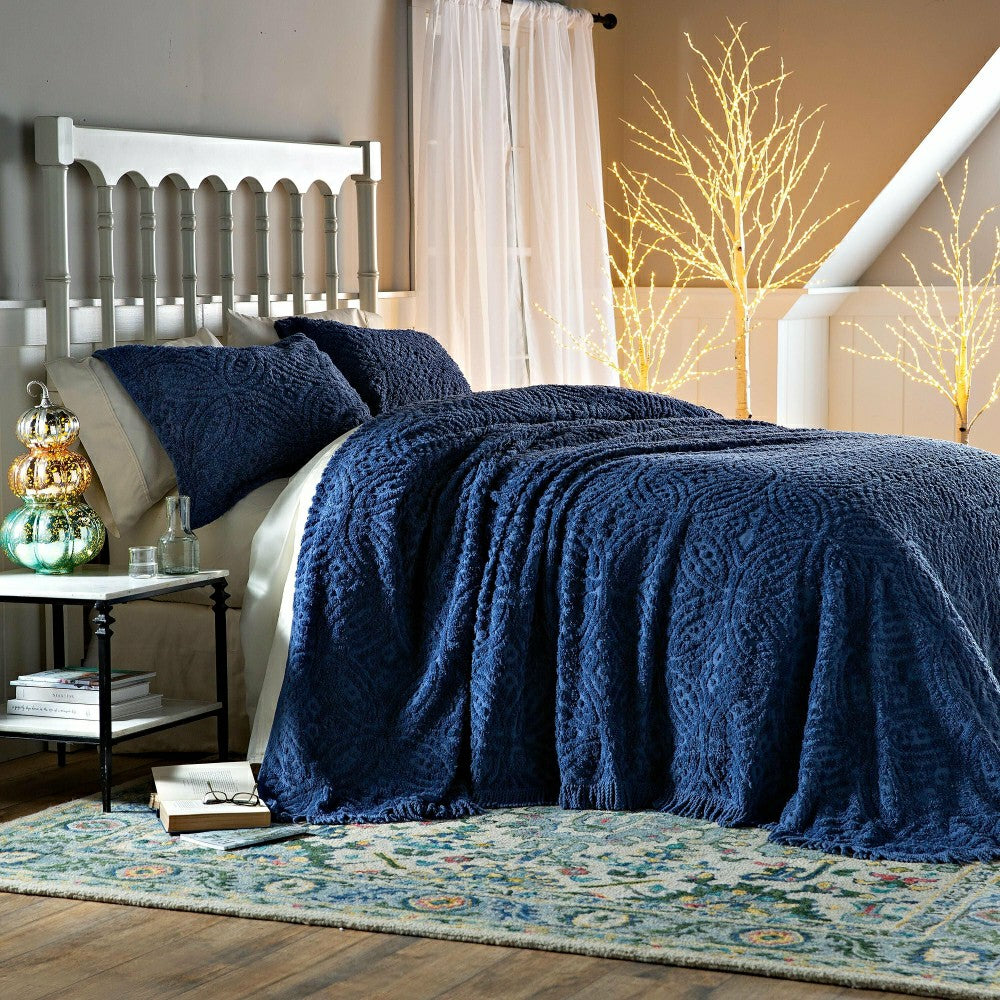 Plow & Hearth King Size Wedding Ring Tufted Chenille Bedspread
