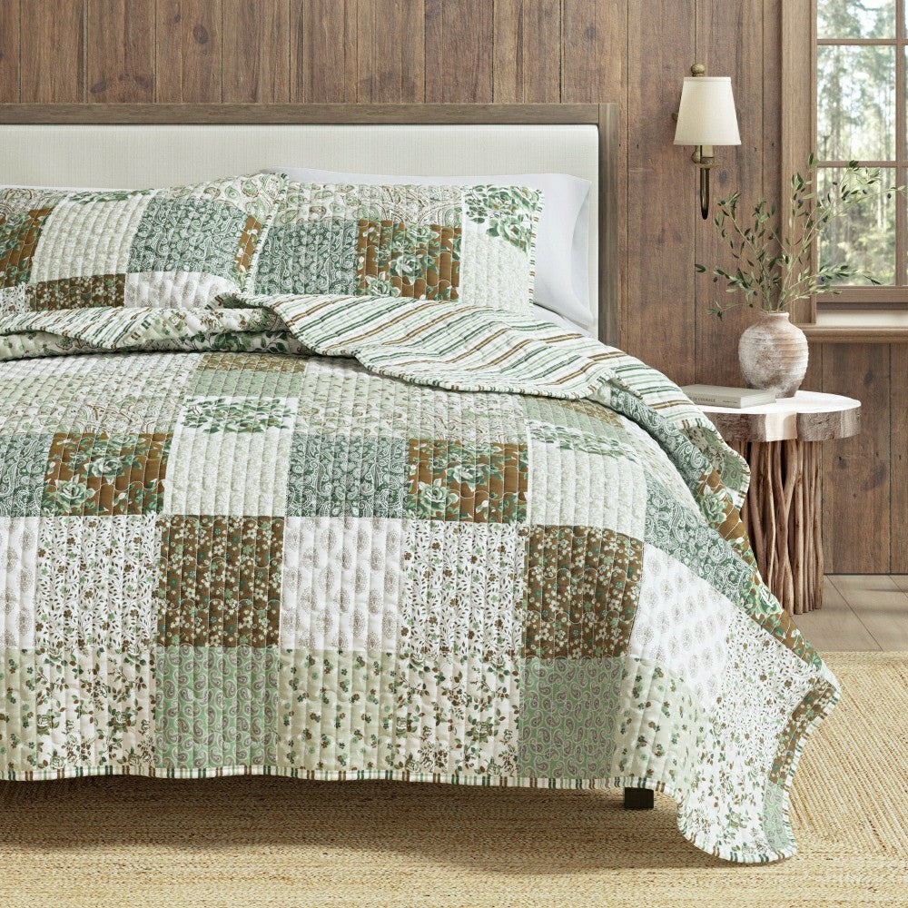Plow & Hearth Damia Floral Patchwork Quilt Set