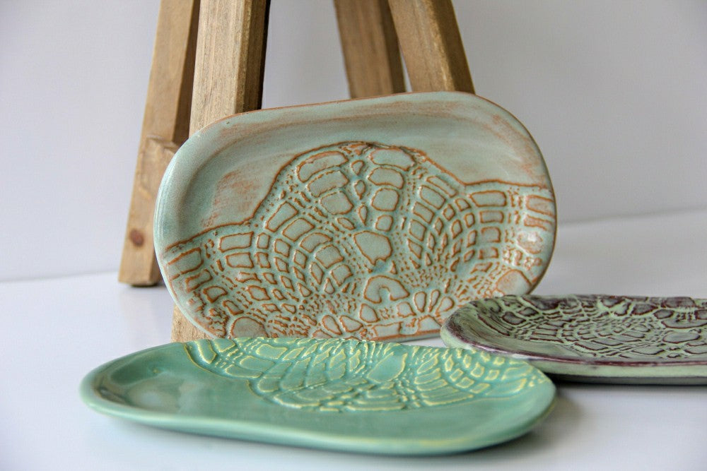 Plow & Hearth Ceramic Soap Dish