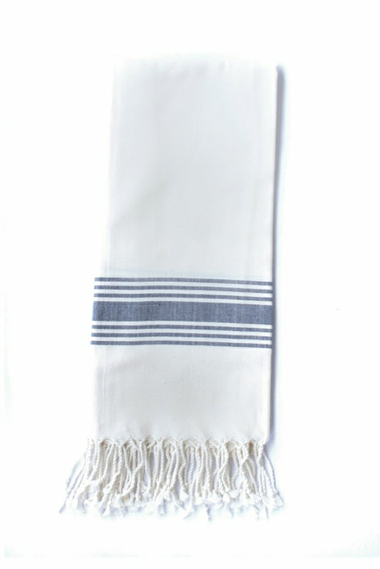 Plow & Hearth Le Boulou Towel - White