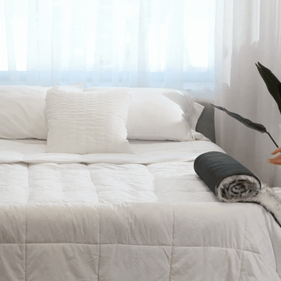 Plow & Hearth PupProtector™ Waterproof Bed Runner - White with Brown Accents